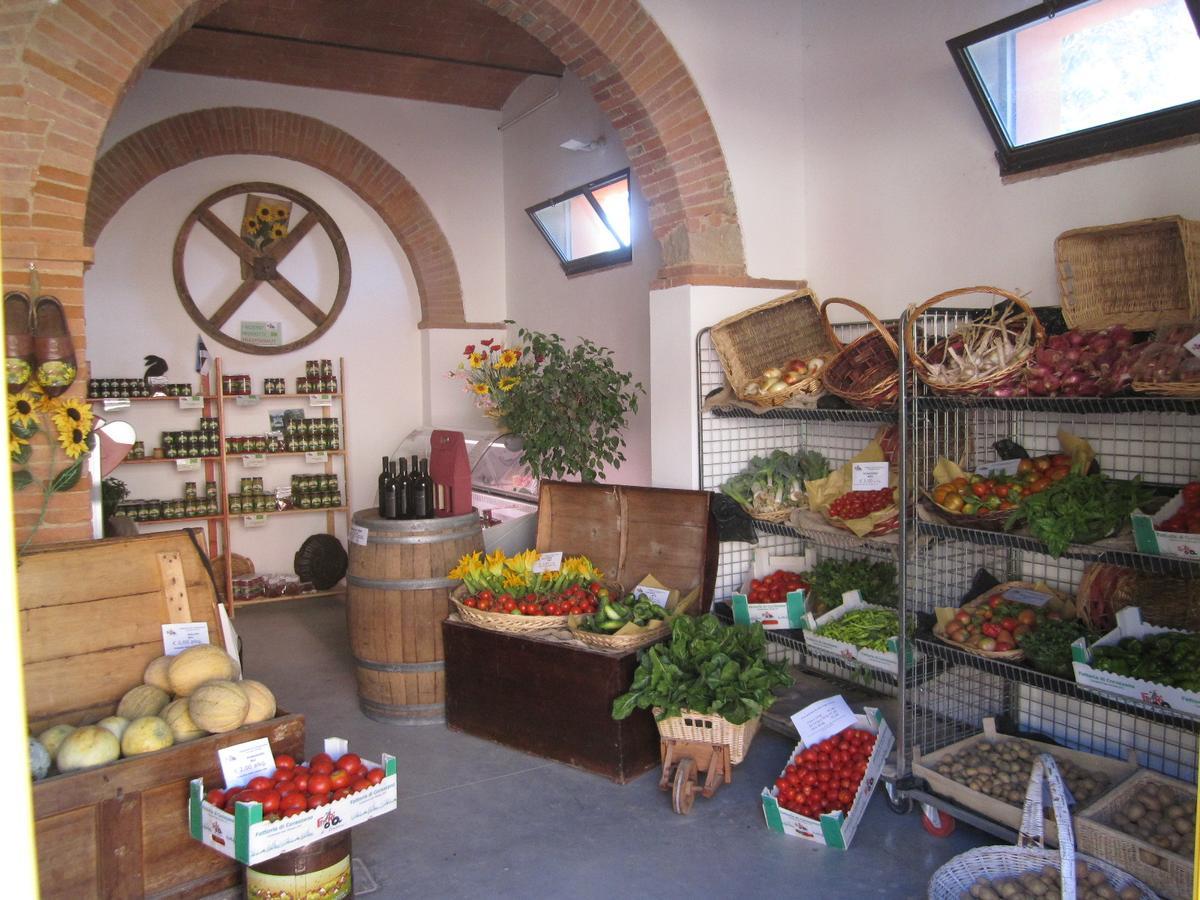 Bed and Breakfast Fattoria Di Corazzano San Miniato Exterior foto